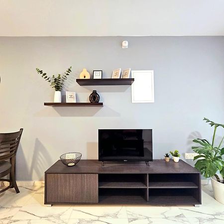 1Bd Beach Apartment Pafos Dış mekan fotoğraf