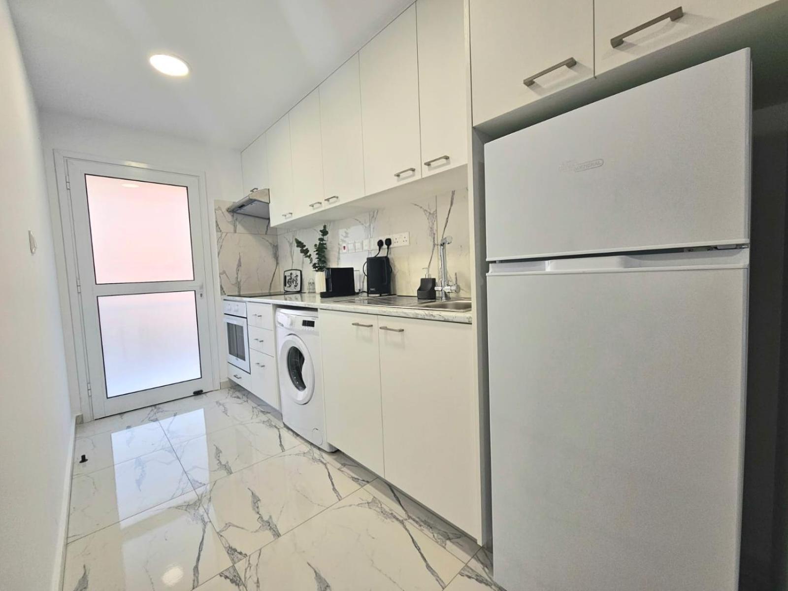 1Bd Beach Apartment Pafos Dış mekan fotoğraf