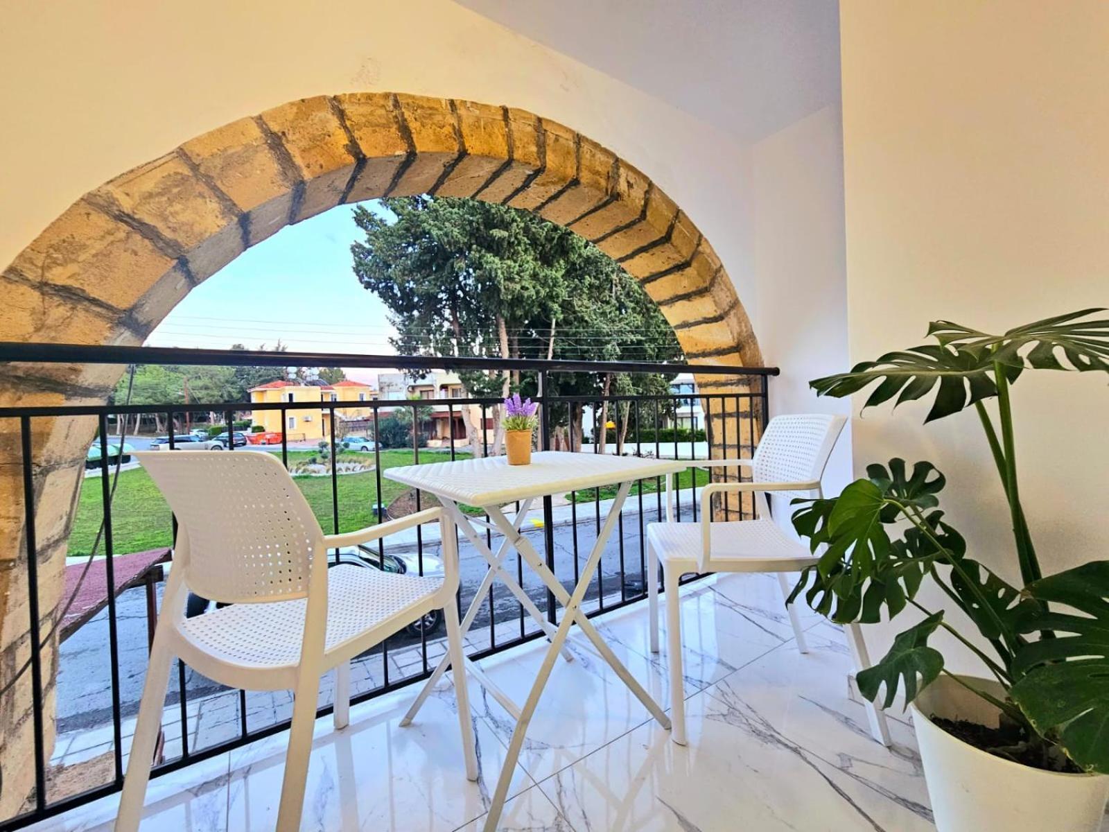 1Bd Beach Apartment Pafos Dış mekan fotoğraf