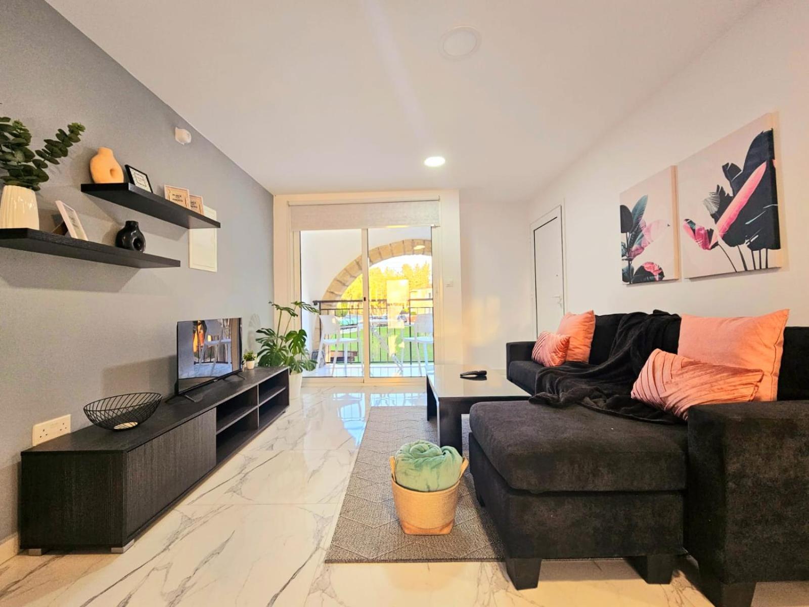 1Bd Beach Apartment Pafos Dış mekan fotoğraf